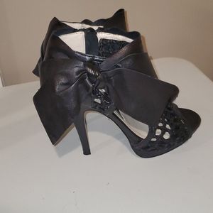 Boutique 9 Black Heels